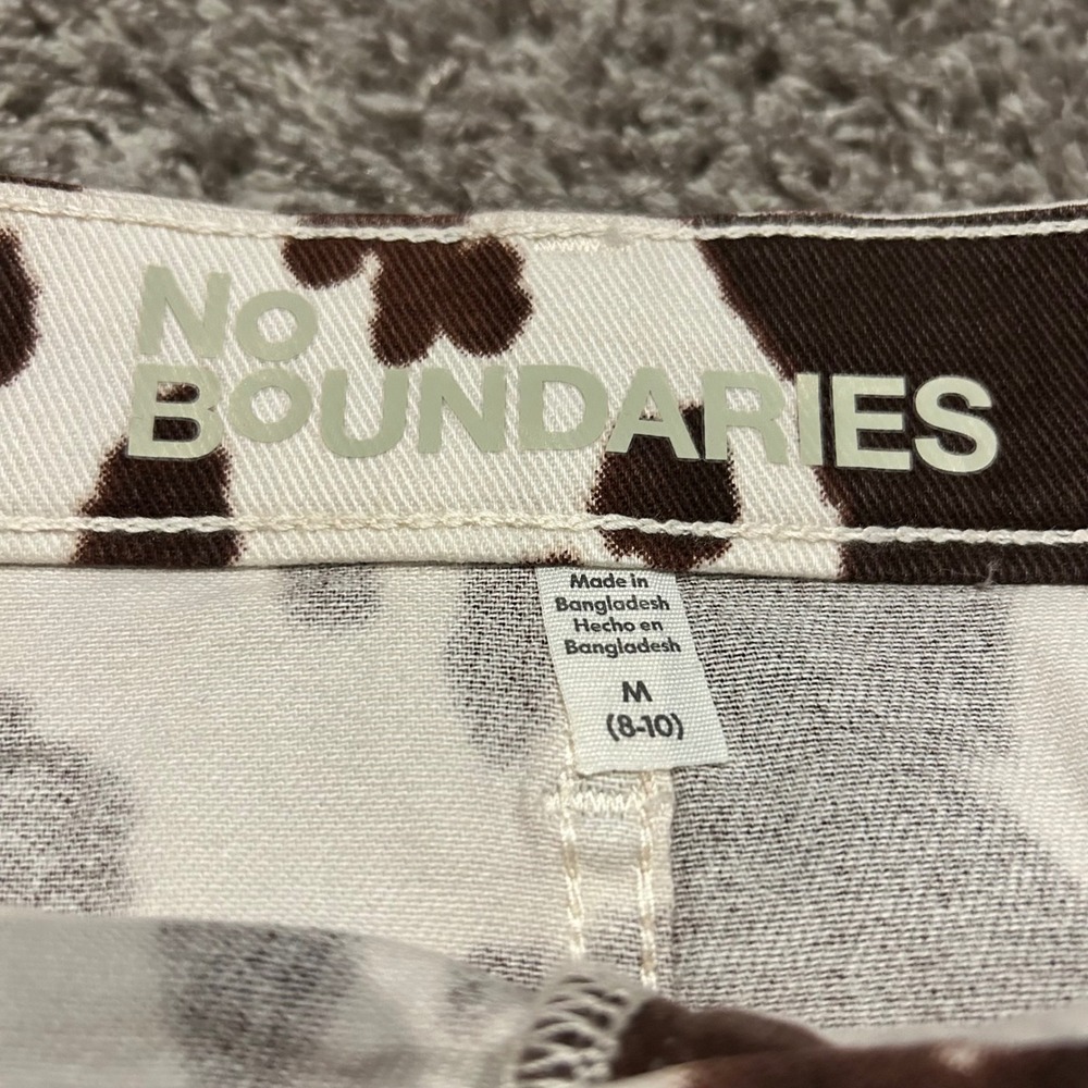 No Boundaries Brown Cow Print Denim Mini Skirt Womens Medium M 8-10 - Picture 3 of 7